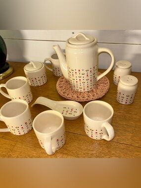 VINTAGE CERAMIC TEA SET Cream Floral Pattern – 12 pièces